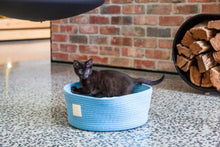 Load image into Gallery viewer, FuzzYard Life Cat Bed - Rope Basket