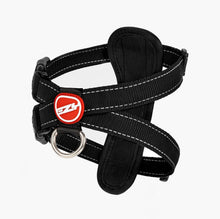 Load image into Gallery viewer, EzyDog Chest Plate Harness Medium