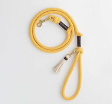 Load image into Gallery viewer, Animals in Charge Organic Cotton Rope Dog Leash
